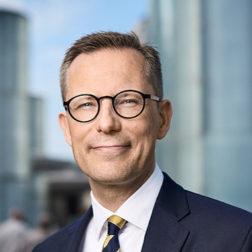 Portrait of Lars Storr-Hansen The Personal Business Plan